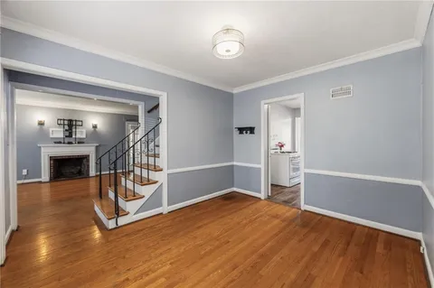 $275,000 | 8806 Minnehaha Lane, Kansas City, MO 64114
