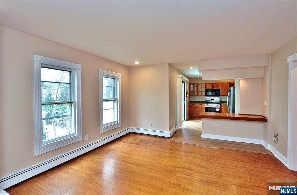 44 Christopher Street, Unit 2 Montclair, NJ 07042 - Photo 16 of 45