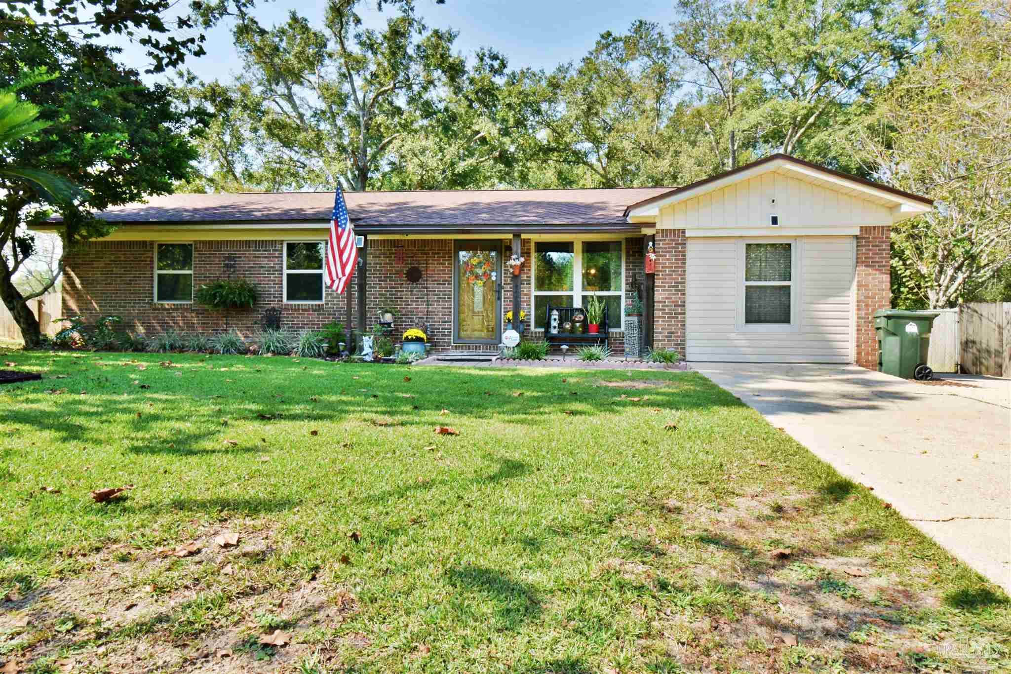 173 Navarro Road Cantonment, FL 32533 - Photo 2 of 33