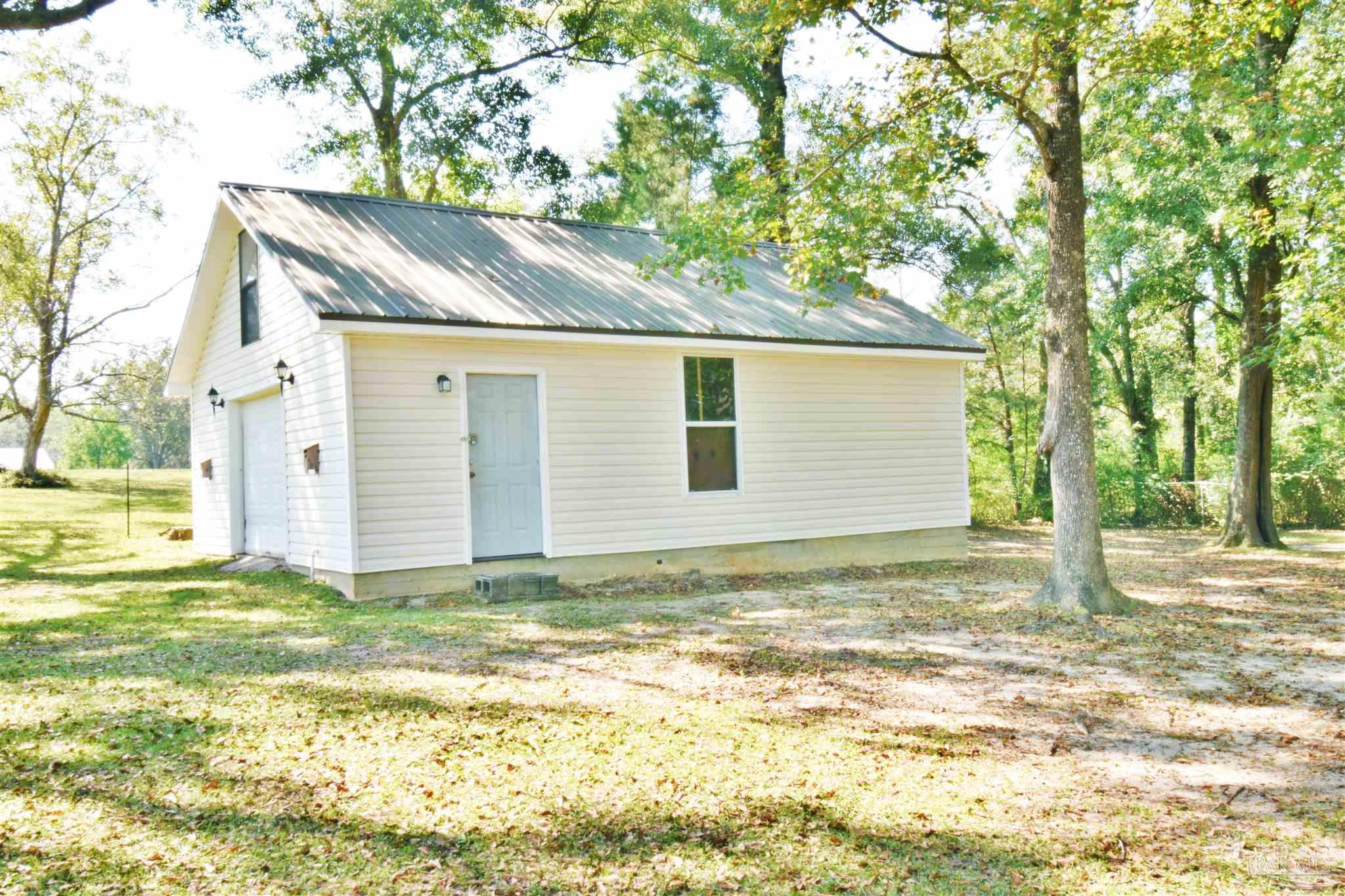 173 Navarro Road Cantonment, FL 32533 - Photo 6 of 33