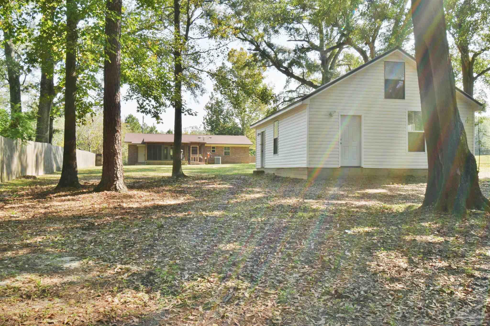 173 Navarro Road Cantonment, FL 32533 - Photo 7 of 33