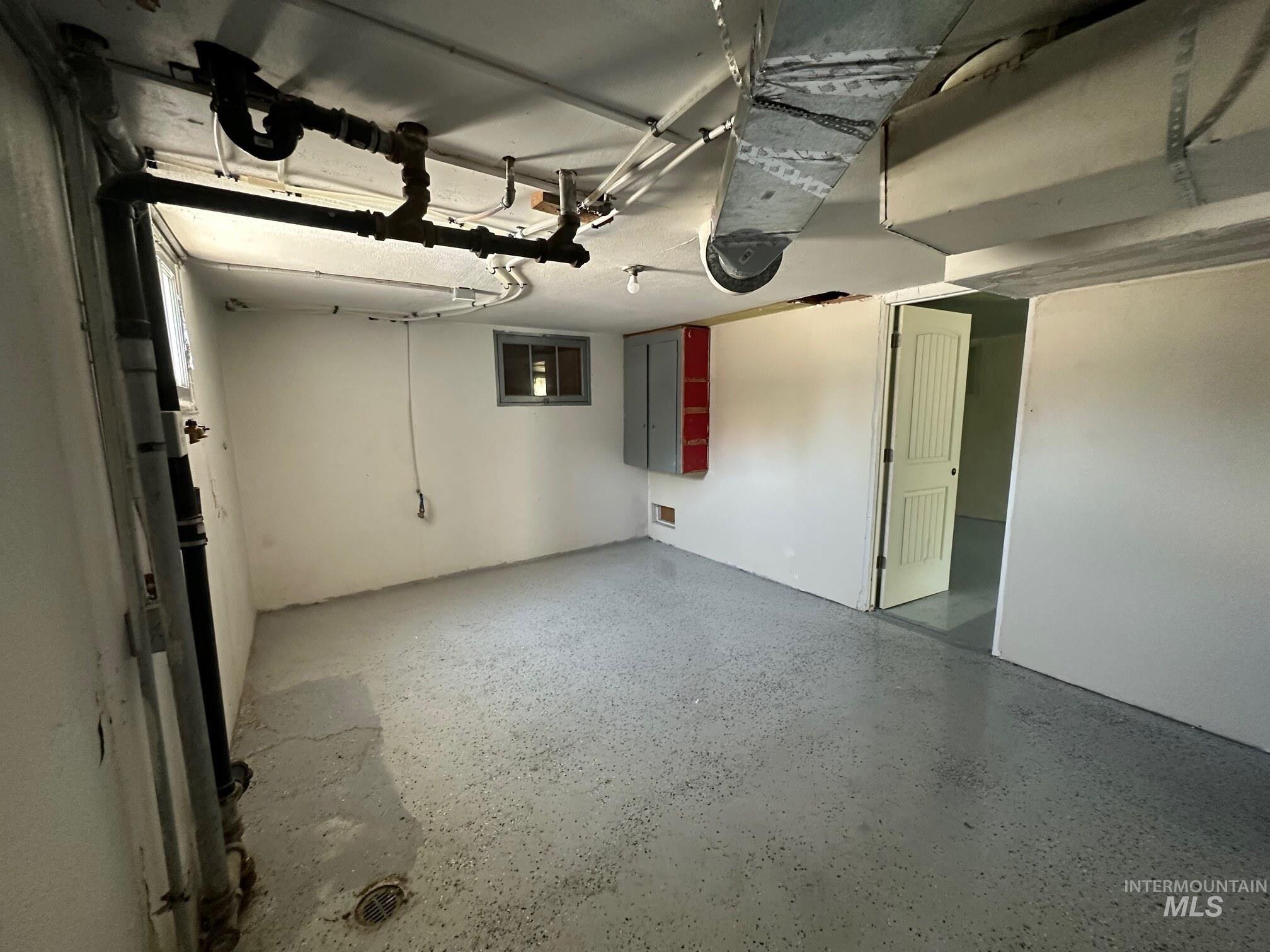 787 Southwest 3rd Street Ontario, OR 97914 - Photo 17 of 22 View of finished basement