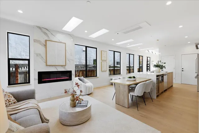 $3,178,888 | 747 West Washington Avenue, Sunnyvale, CA 94086