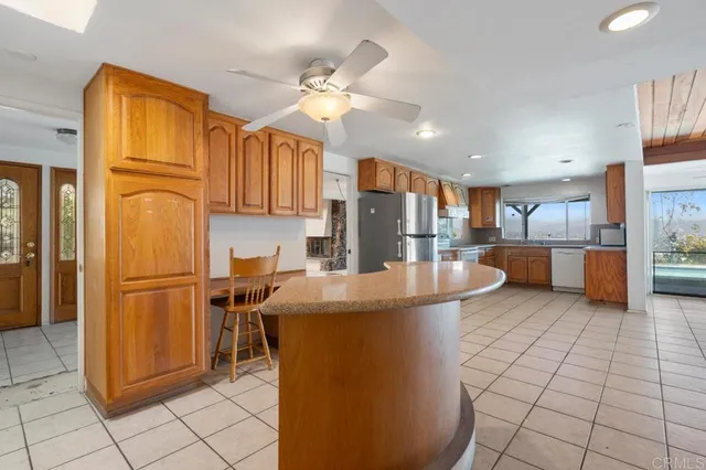 $875,000 | 1681 Hillsmont Drive, El Cajon, CA 92020