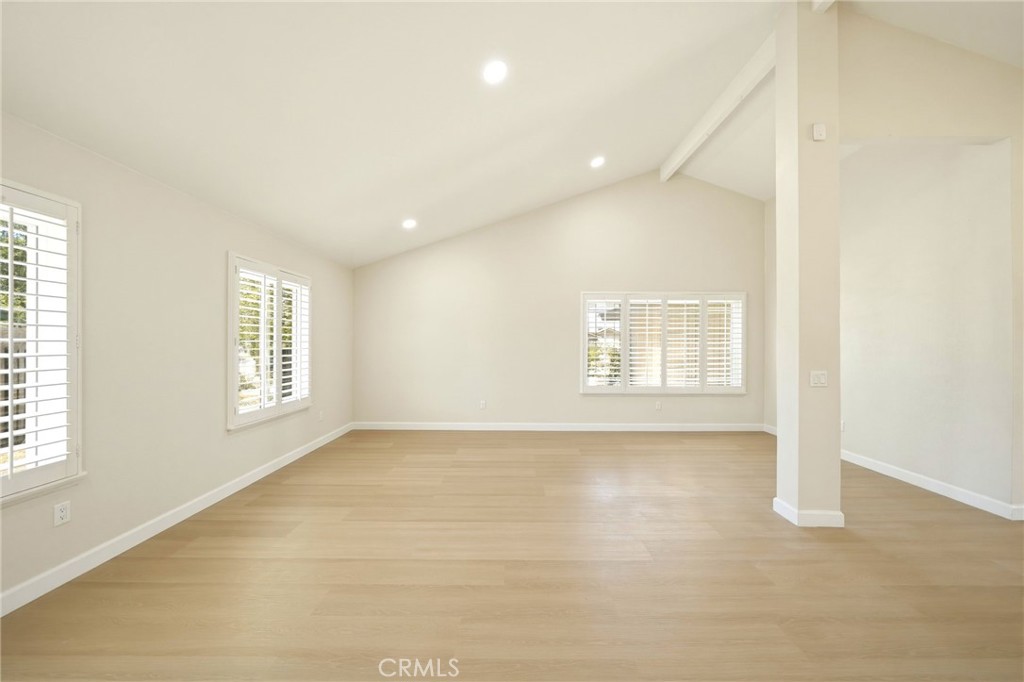 3073 Joshua Tree Road Riverside, CA 92503 - Photo 9 of 56