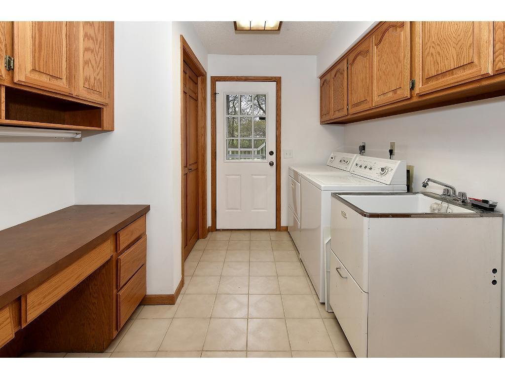 475 Ridge View Circle Medina, MN 55340 - Photo 19 of 24 Gallery Image 19