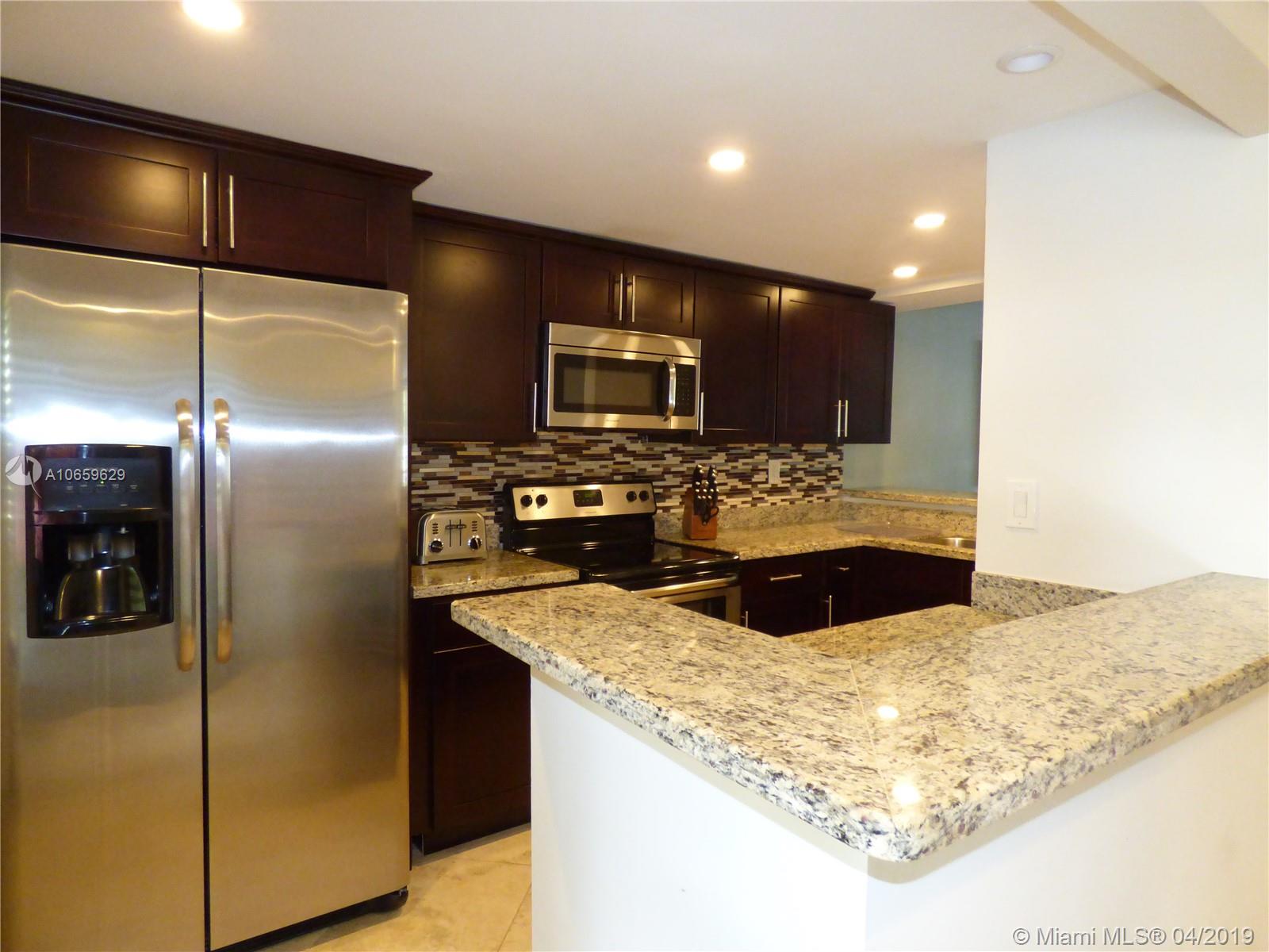 10 Royal Palm Way, Unit 1010 Boca Raton, FL 33432 - Photo 2 of 39 Gallery Image 2