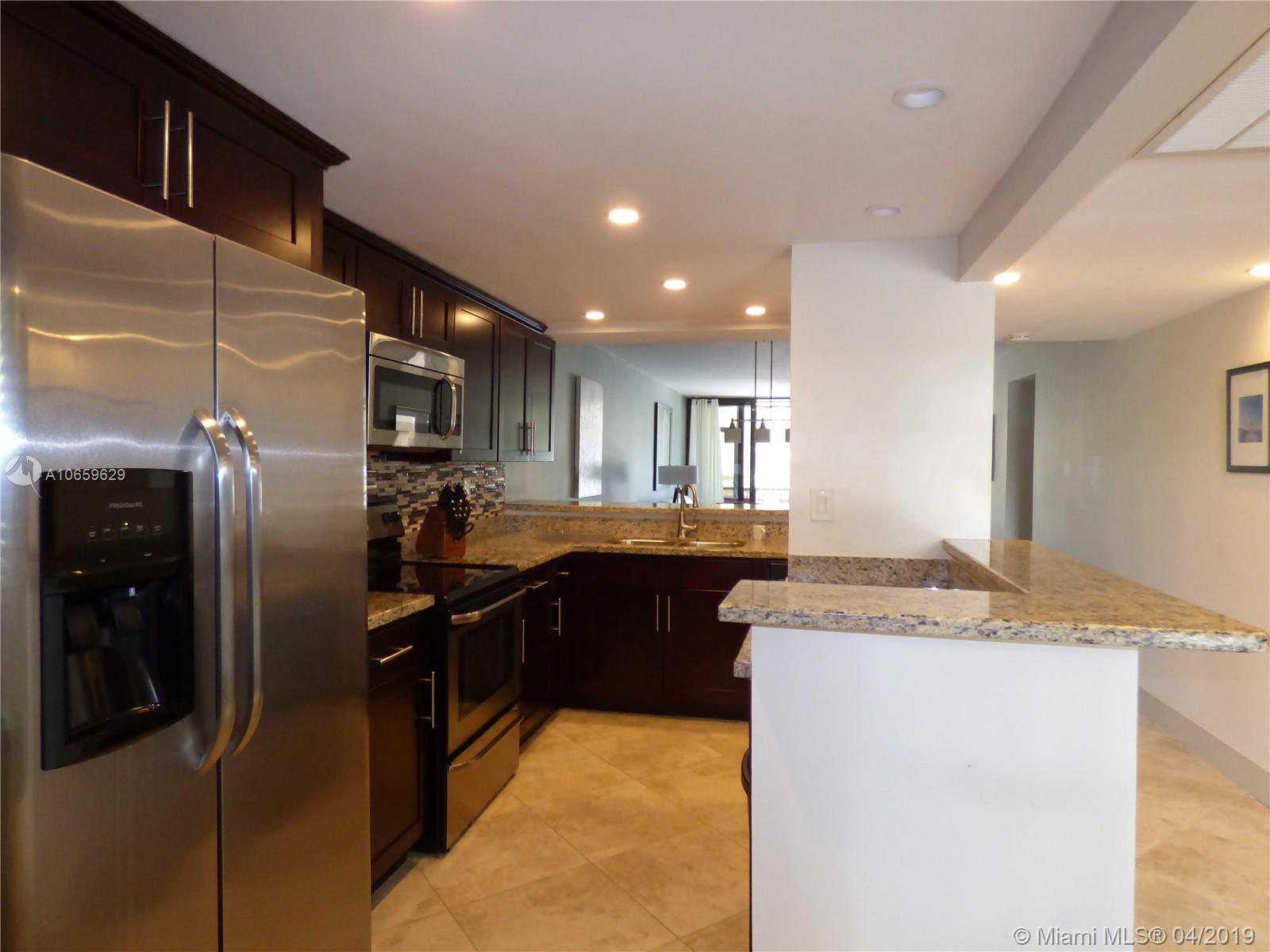 10 Royal Palm Way, Unit 1010 Boca Raton, FL 33432 - Photo 3 of 39 Gallery Image 3