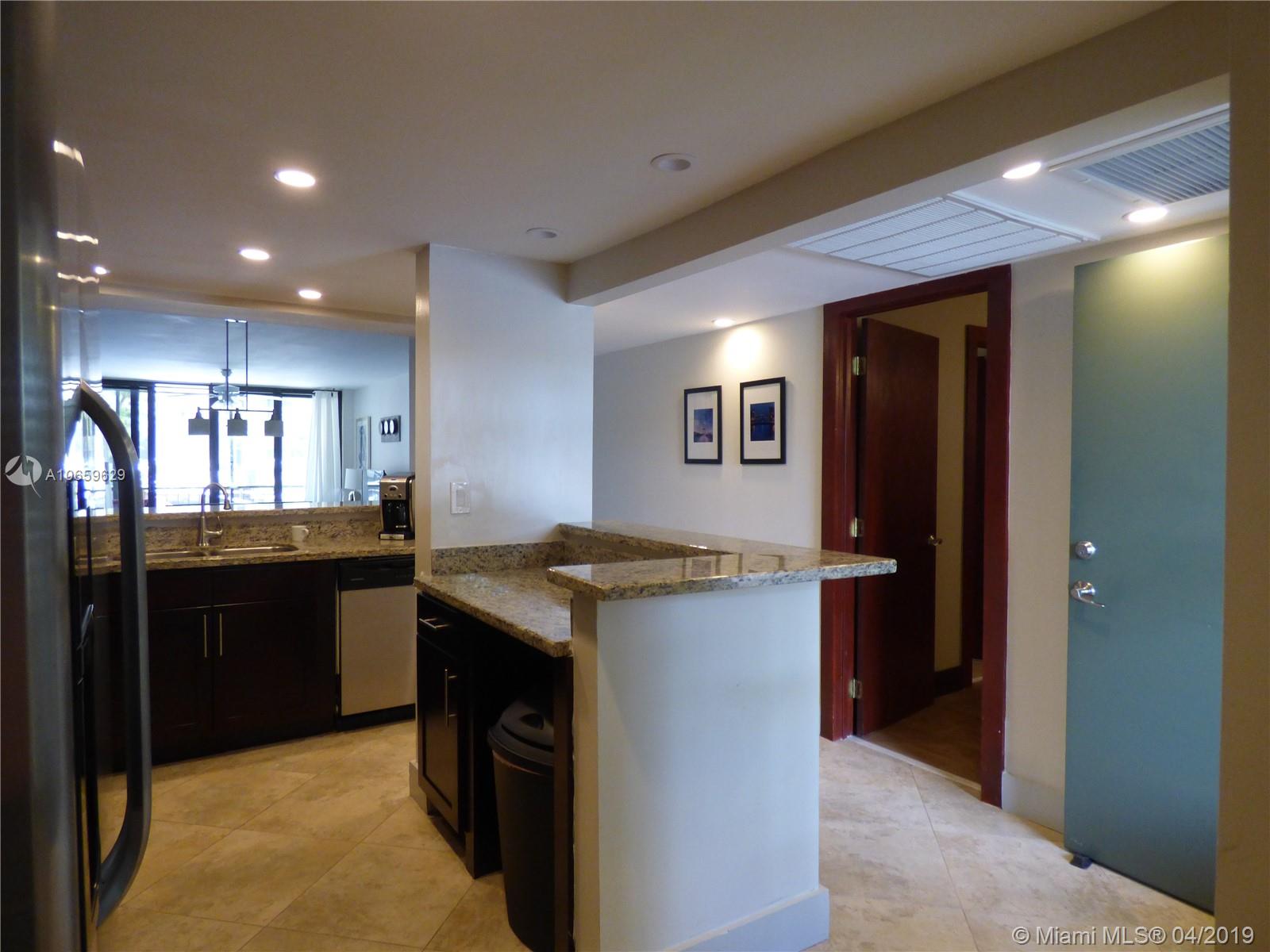 10 Royal Palm Way, Unit 1010 Boca Raton, FL 33432 - Photo 5 of 39 Gallery Image 5