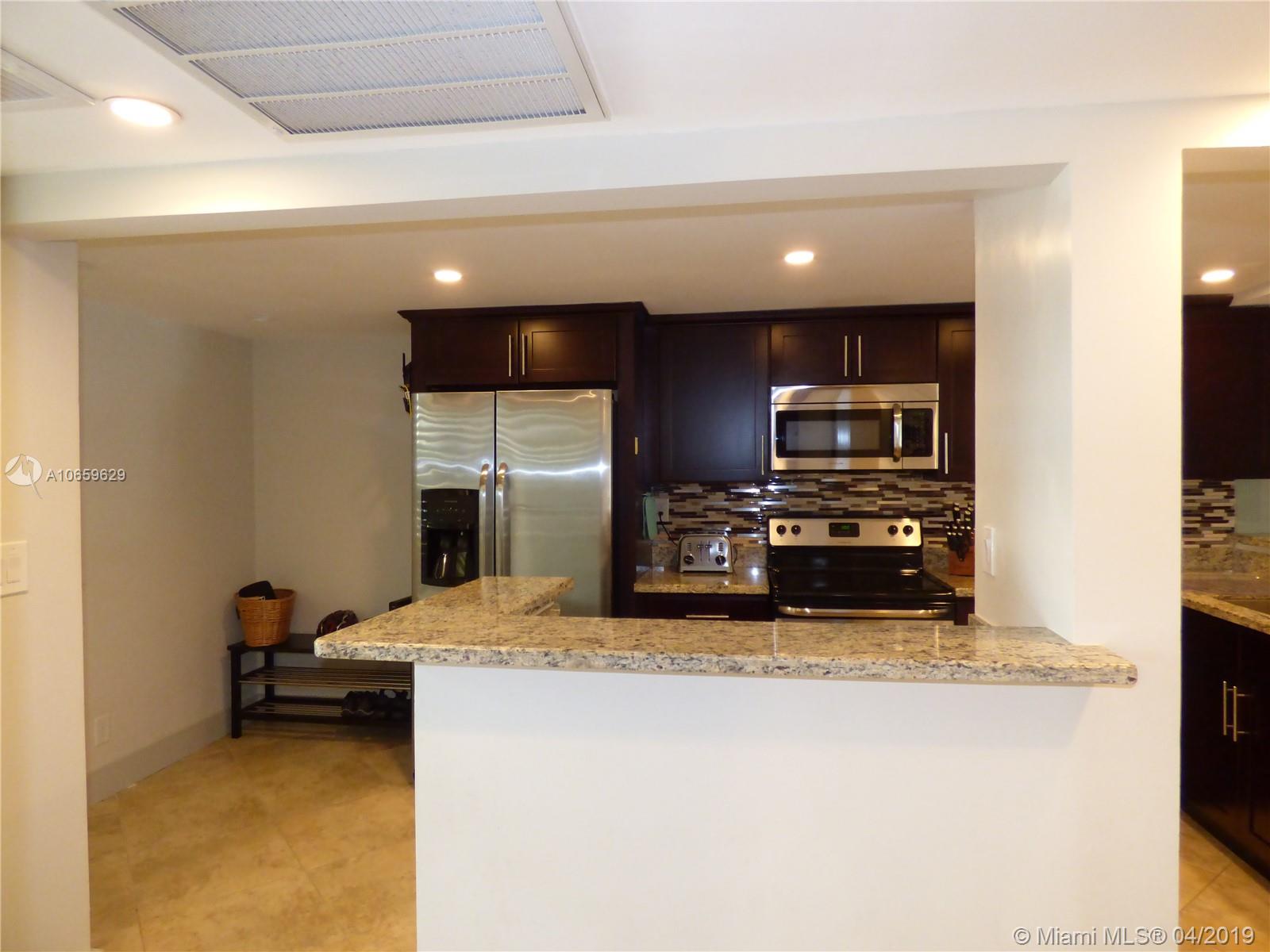 10 Royal Palm Way, Unit 1010 Boca Raton, FL 33432 - Photo 7 of 39 Gallery Image 7
