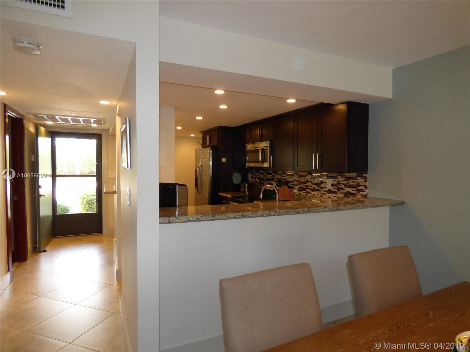 10 Royal Palm Way, Unit 1010 Boca Raton, FL 33432 - Photo 8 of 39 Gallery Image 8
