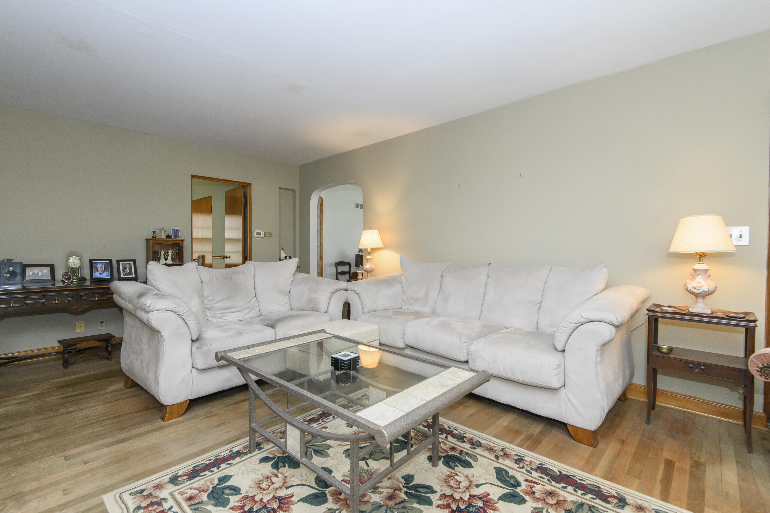 9610 North Cedarburg Road Mequon, WI 53092 - Photo 6 of 28 Hardwood Floors