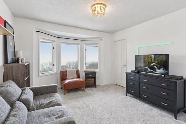 $1,199,900 | 7041 Kenmare Drive, Bloomington, MN 55438