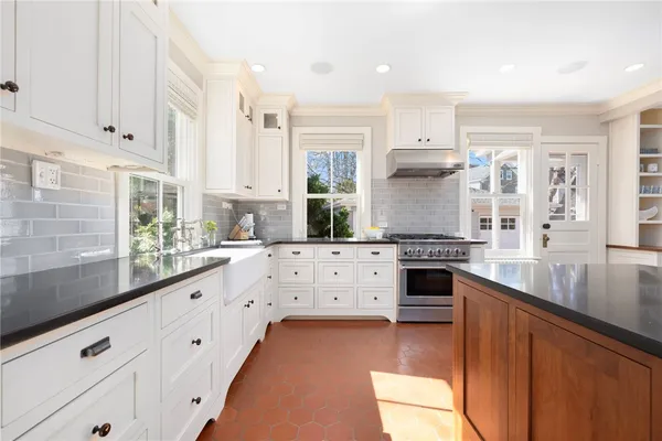 $12,000 | 89 Gibbs Avenue, Newport, RI 02840