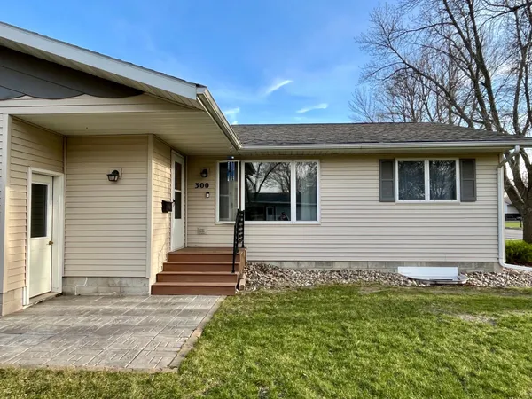 $319,500 | 300 G Street, Marshall, MN 56258