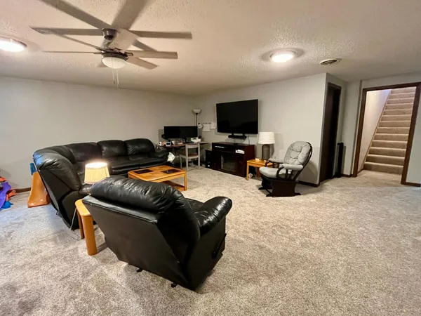 $319,500 | 300 G Street, Marshall, MN 56258