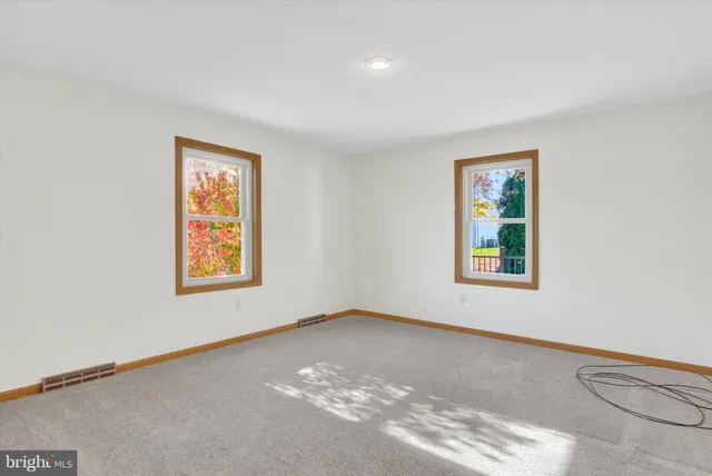 $314,000 | 40 Glenwood Drive, Arendtsville, PA 17307