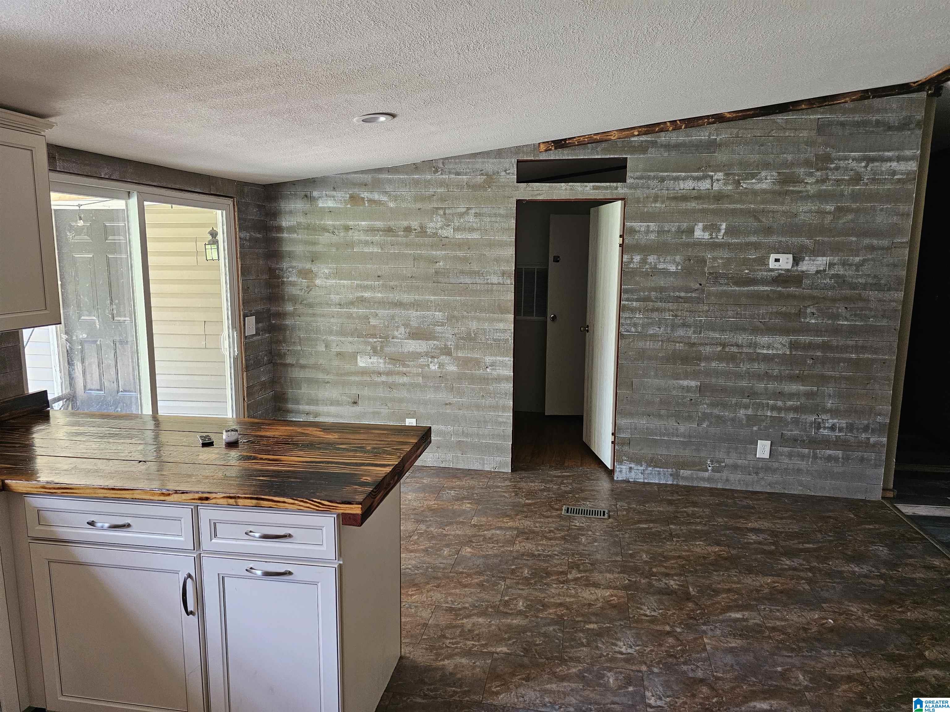482 County Road 33 Fruithurst, AL 36262 - Photo 10 of 30