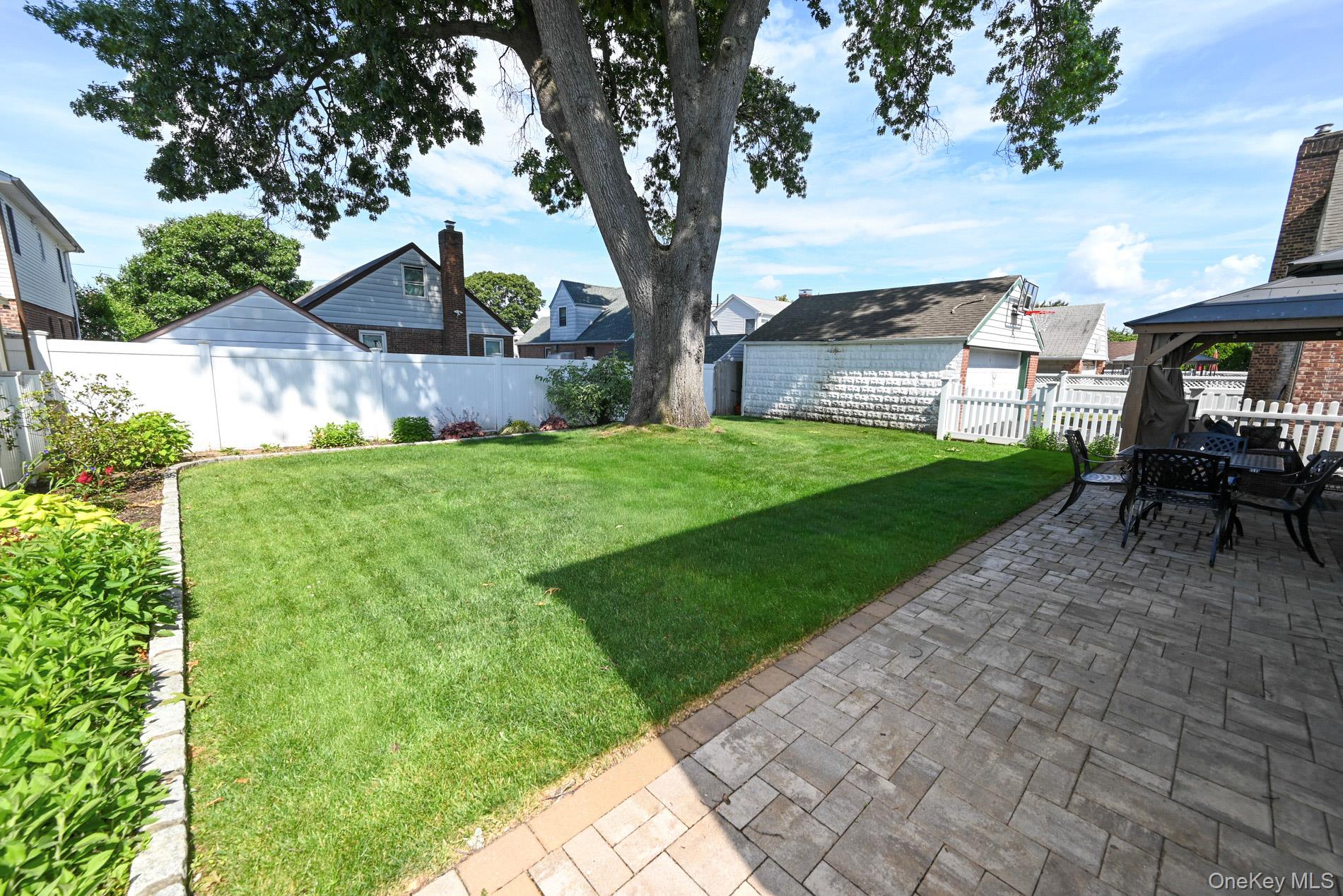 258 Rintin Street Franklin Square, NY 11010 - Photo 22 of 30