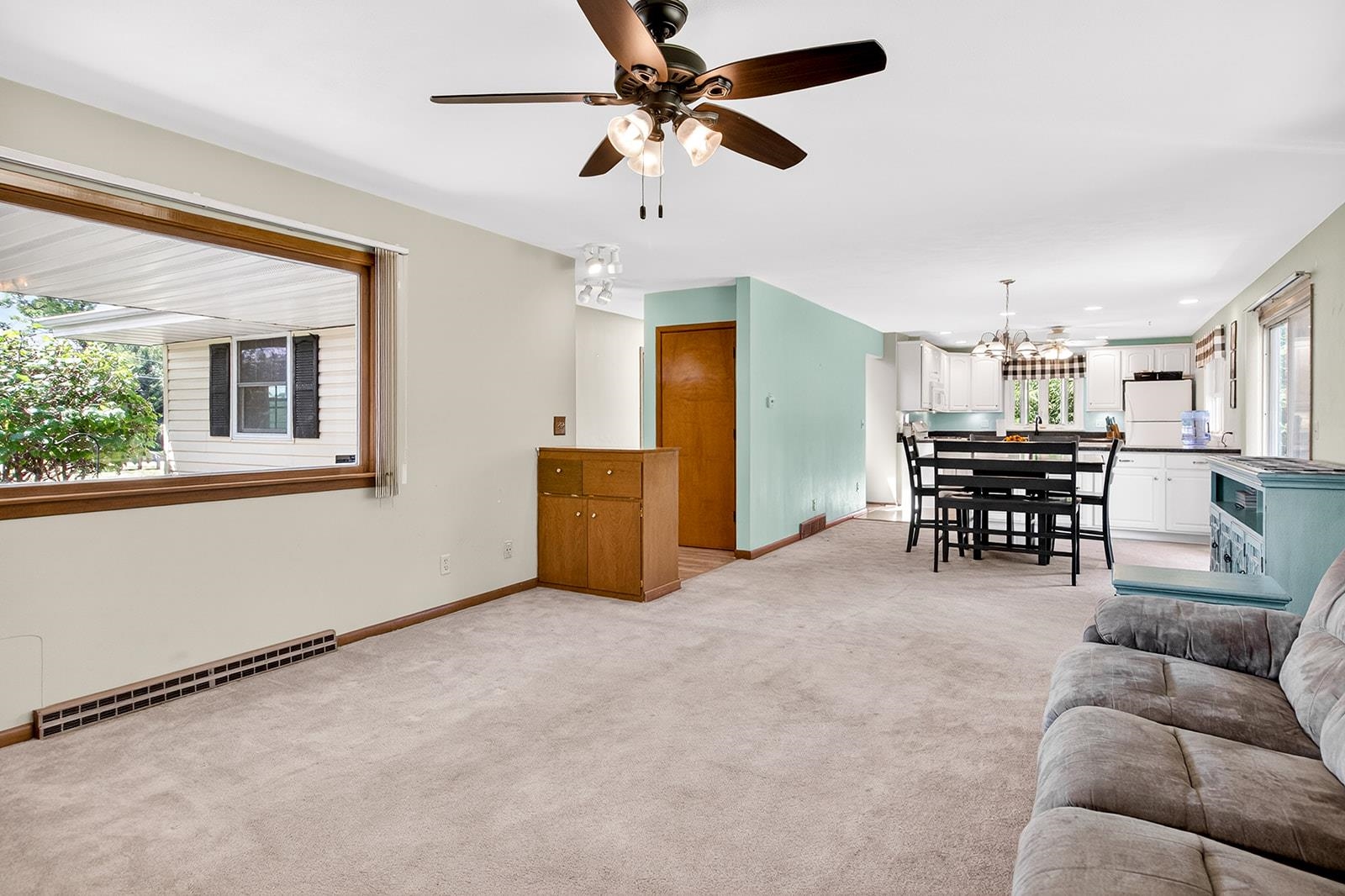 5010 Guilford Road Rockford, IL 61107 - Photo 8 of 36