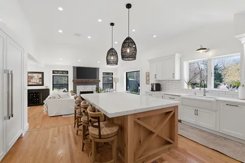 $2,225,000 | 12 Beatty Lane, Easton, MA 02375