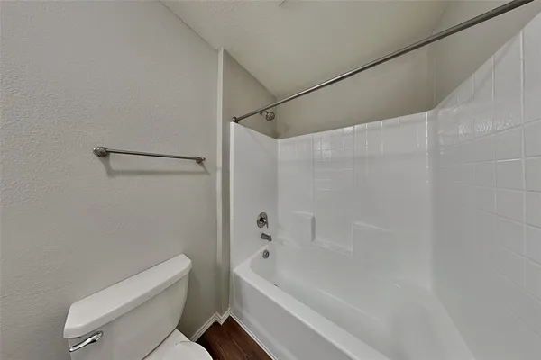 $2,000 | 437 Falling Star Drive, Fort Worth, TX 76052