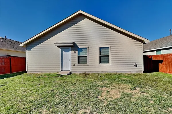 $2,000 | 437 Falling Star Drive, Fort Worth, TX 76052