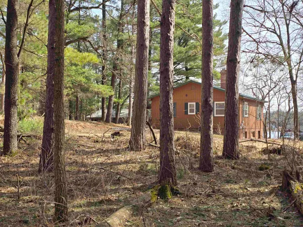 $335,000 | 834 East North Lake Street, Hancock, WI 54943