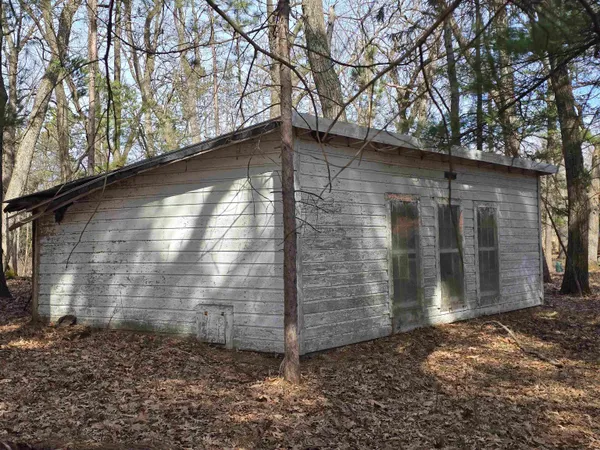 $335,000 | 834 East North Lake Street, Hancock, WI 54943