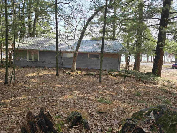 $335,000 | 834 East North Lake Street, Hancock, WI 54943