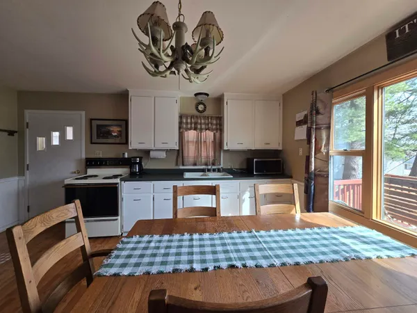 $335,000 | 834 East North Lake Street, Hancock, WI 54943