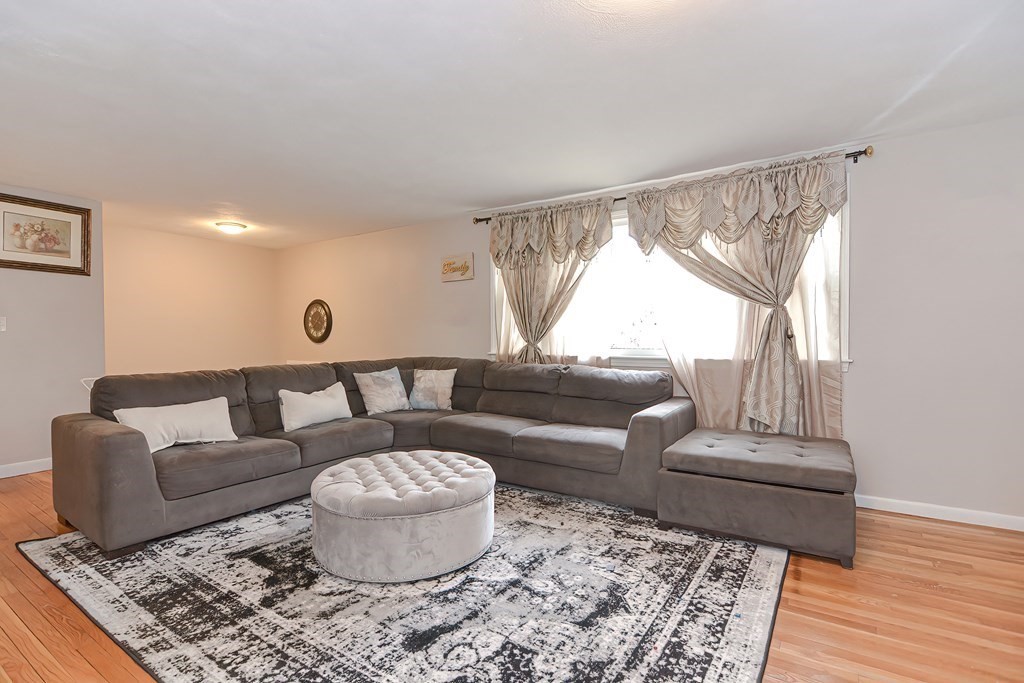 34 Gloversbrook Road Randolph, MA 02368 - Photo 12 of 42 Gallery Image 12