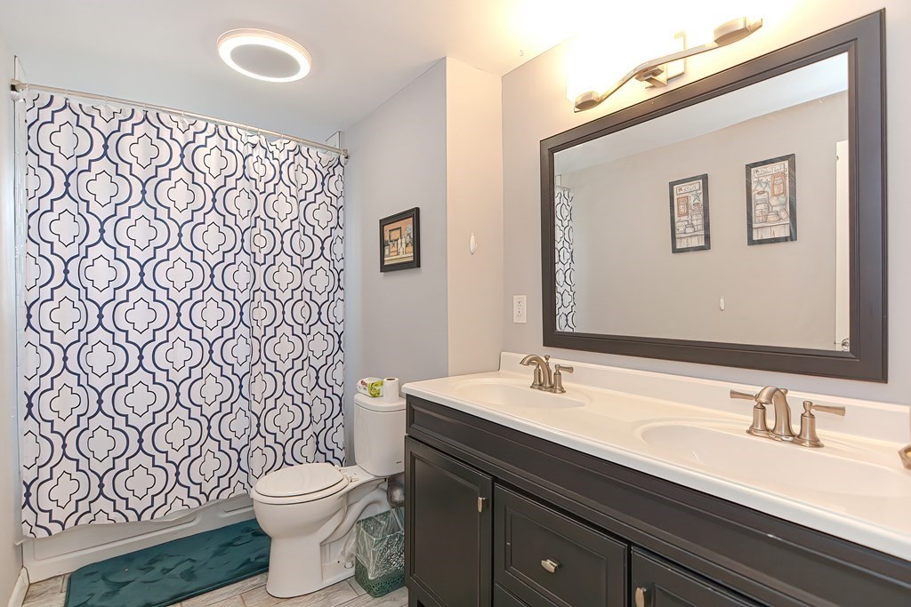 34 Gloversbrook Road Randolph, MA 02368 - Photo 13 of 42 Gallery Image 13