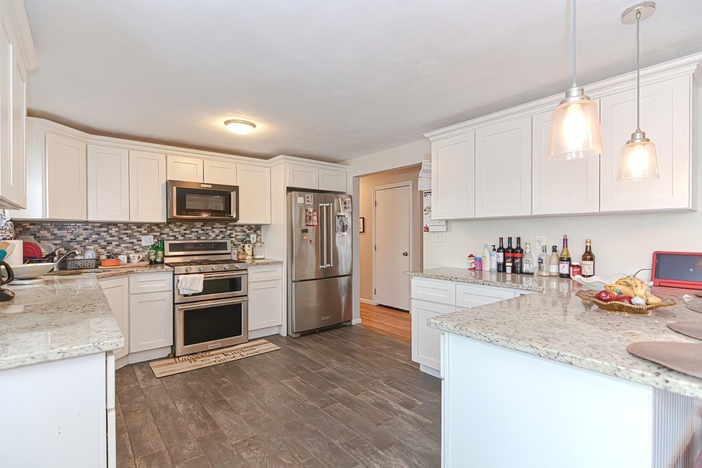 34 Gloversbrook Road Randolph, MA 02368 - Photo 2 of 42 Gallery Image 2