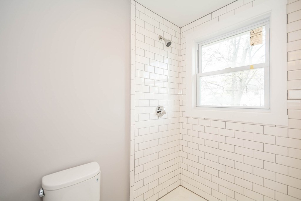 34 Gloversbrook Road Randolph, MA 02368 - Photo 21 of 42 Gallery Image 21