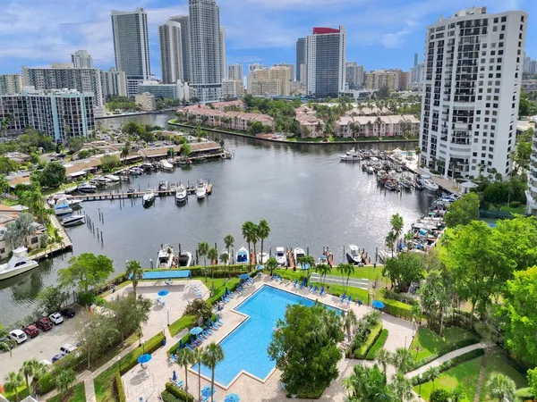 $3,800 | 2500 Parkview Drive, Unit 1112, Hallandale Beach, FL 33009