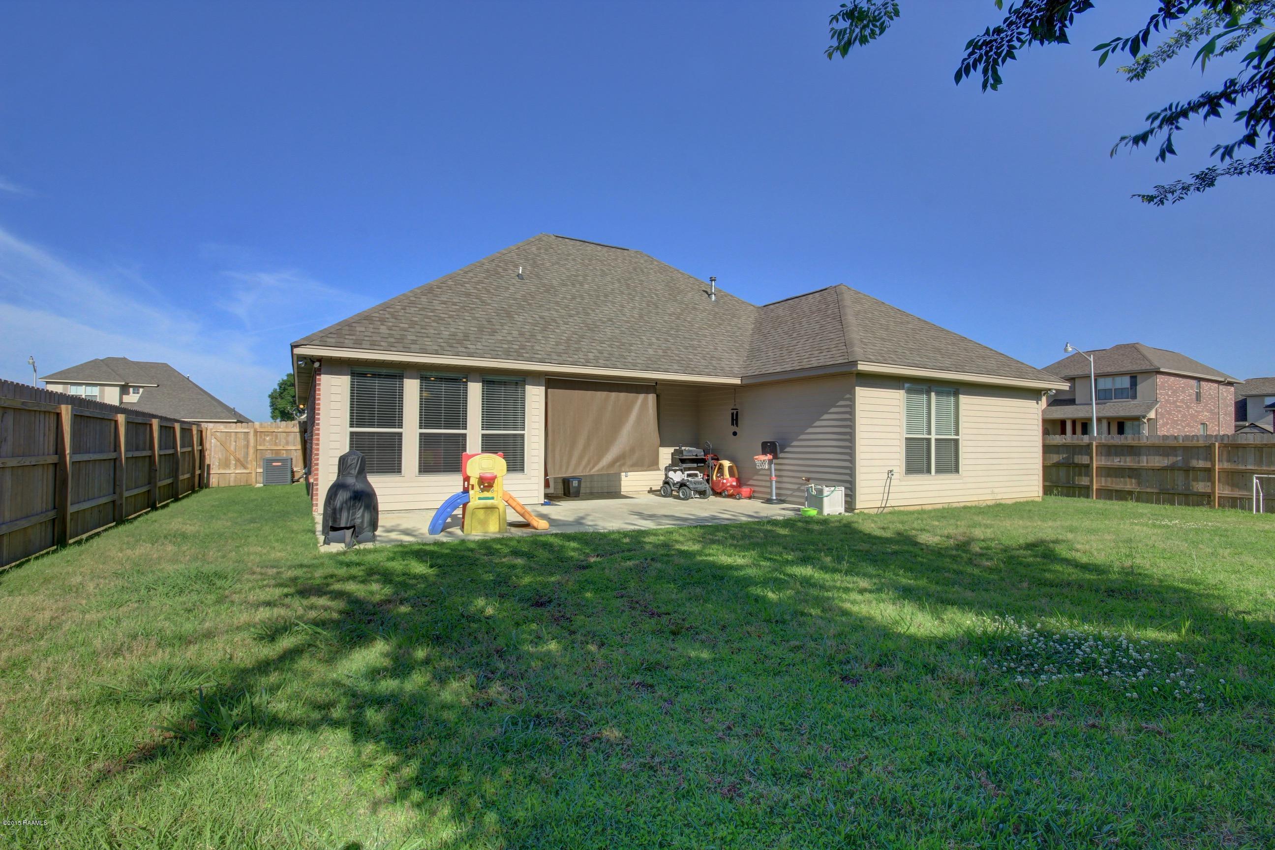 101 Still Waters Road Broussard, LA 70518 - Photo 25 of 27 s__34