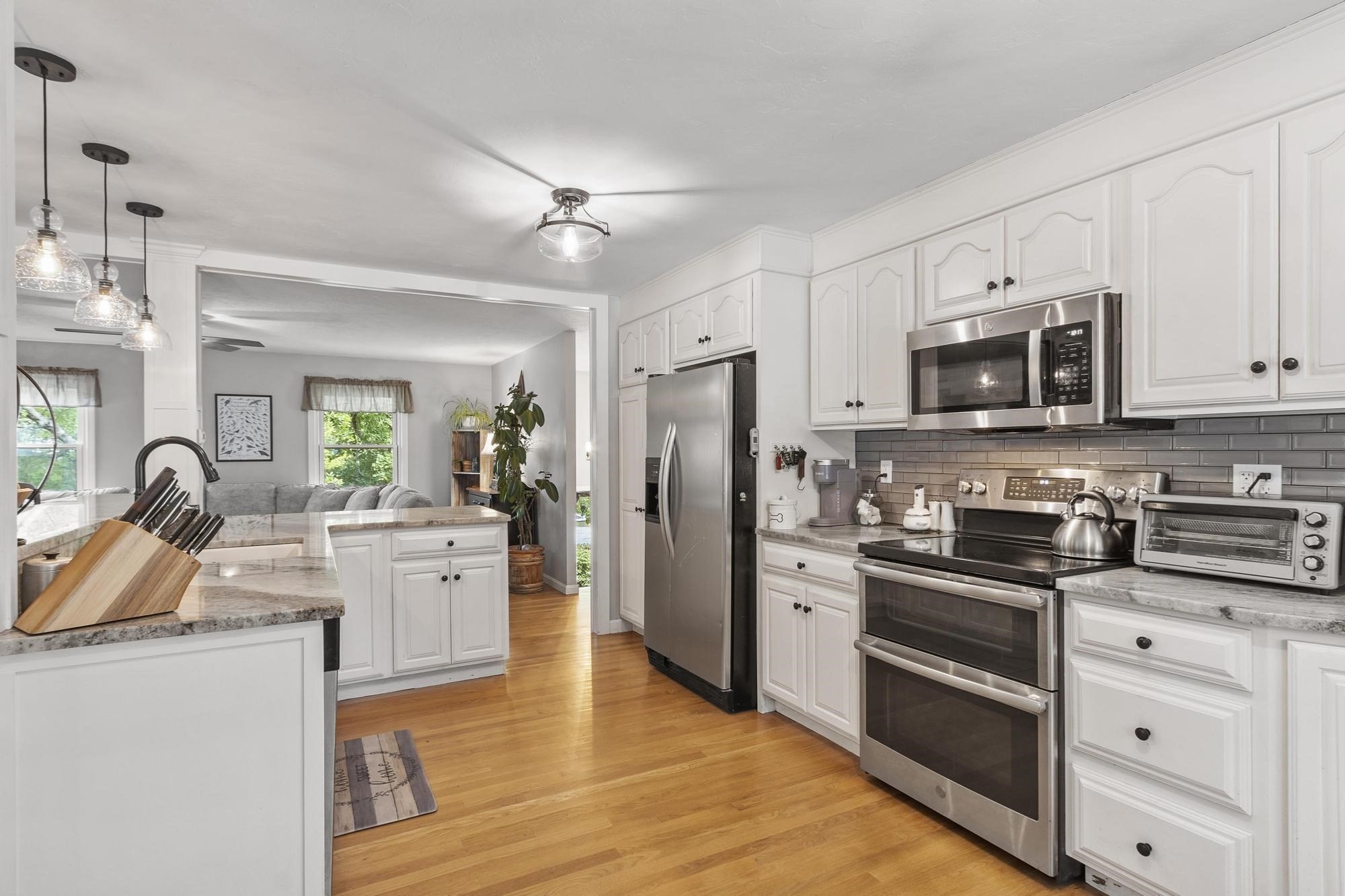 43 Windy Ridge Road Holden, MA 01522 - Photo 21 of 42 Gallery Image 21