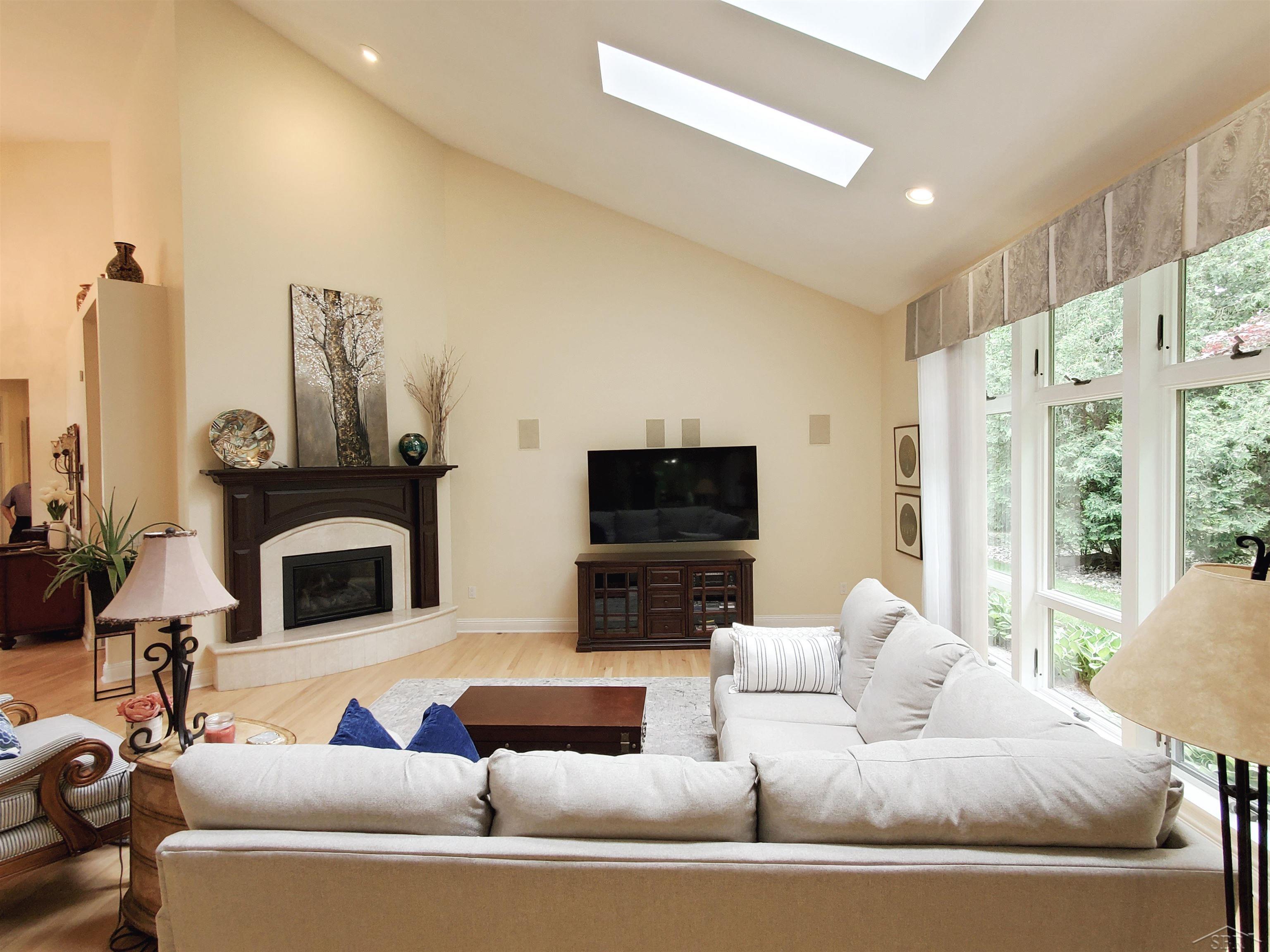 6 Maple Frankenmuth, MI 48734 - Photo 10 of 65 50111438-9.JPG
