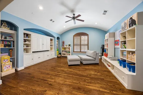 $1,399,000 | 4439 Betty Street, Bellaire, TX 77401