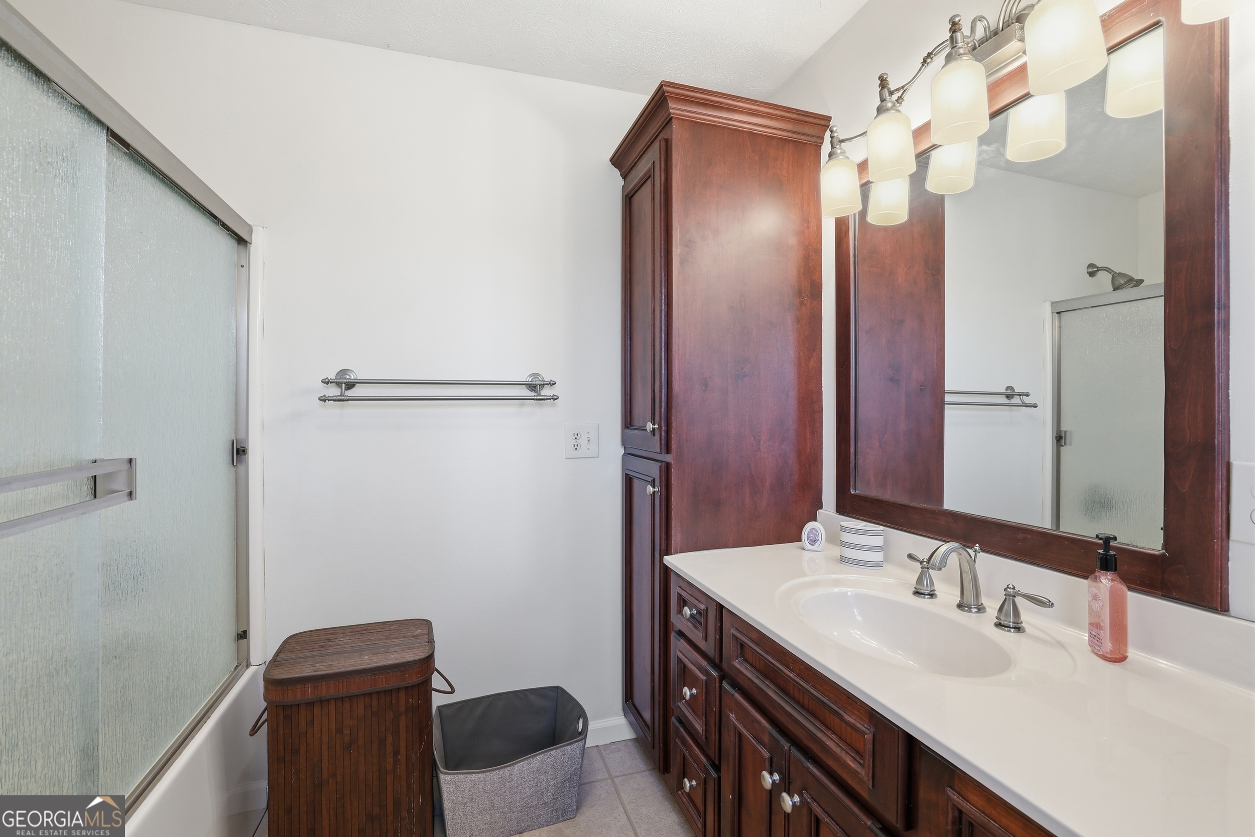 81 McMurray Road Toccoa, GA 30577 - Photo 29 of 50 a bathroom with a sink vanity granite and toilet