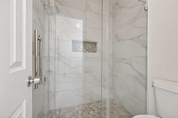 $2,350 | 14914 West Bend Drive, Houston, TX 77082