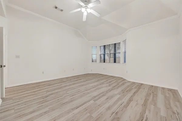 $2,350 | 14914 West Bend Drive, Houston, TX 77082