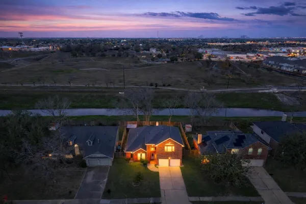 $2,350 | 14914 West Bend Drive, Houston, TX 77082