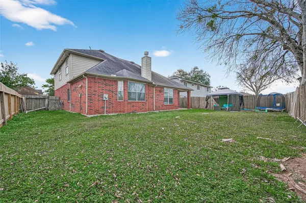 $2,350 | 14914 West Bend Drive, Houston, TX 77082