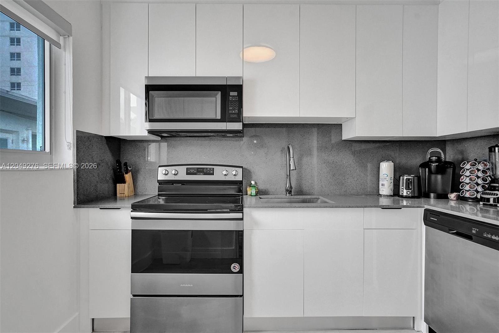 1440 16th Street, Unit 3 Miami Beach, FL 33139 - Photo 18 of 37