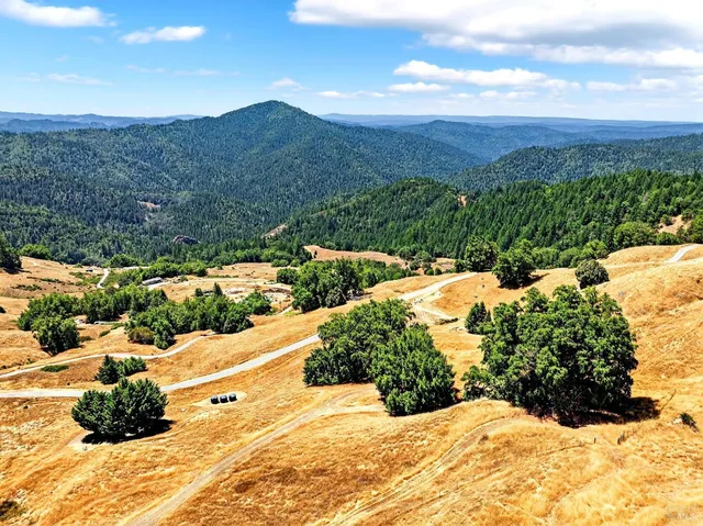 $659,000 | 5650 High Point Road, Willits, CA 95490