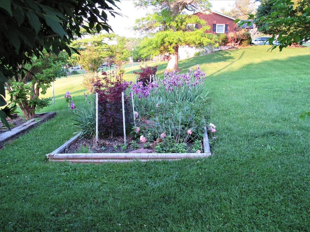 104 Armory Road Galax, VA 24333 - Photo 11 of 41 Gallery Image 11