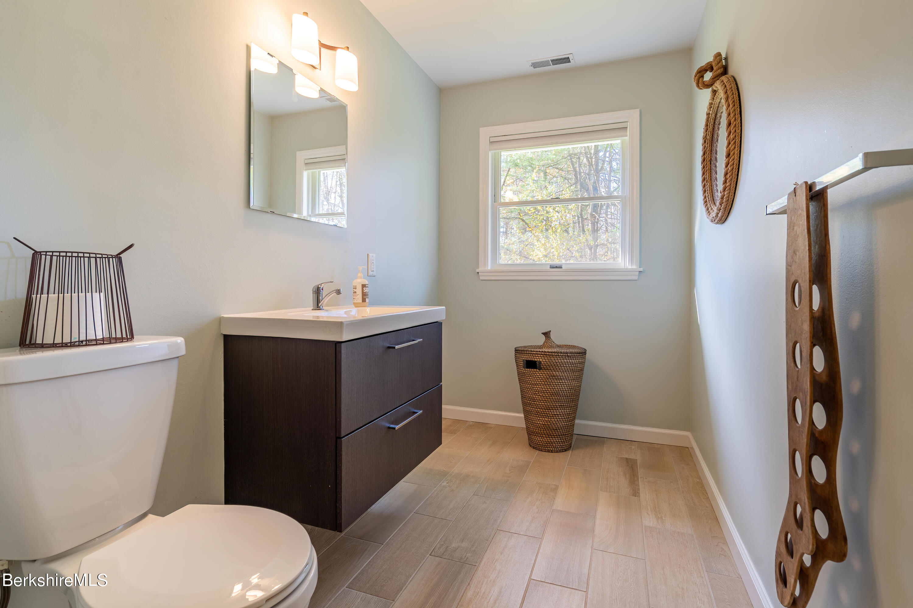 4 Lee Road Stockbridge, MA 01262 - Photo 22 of 36 4 Lee Rd_10