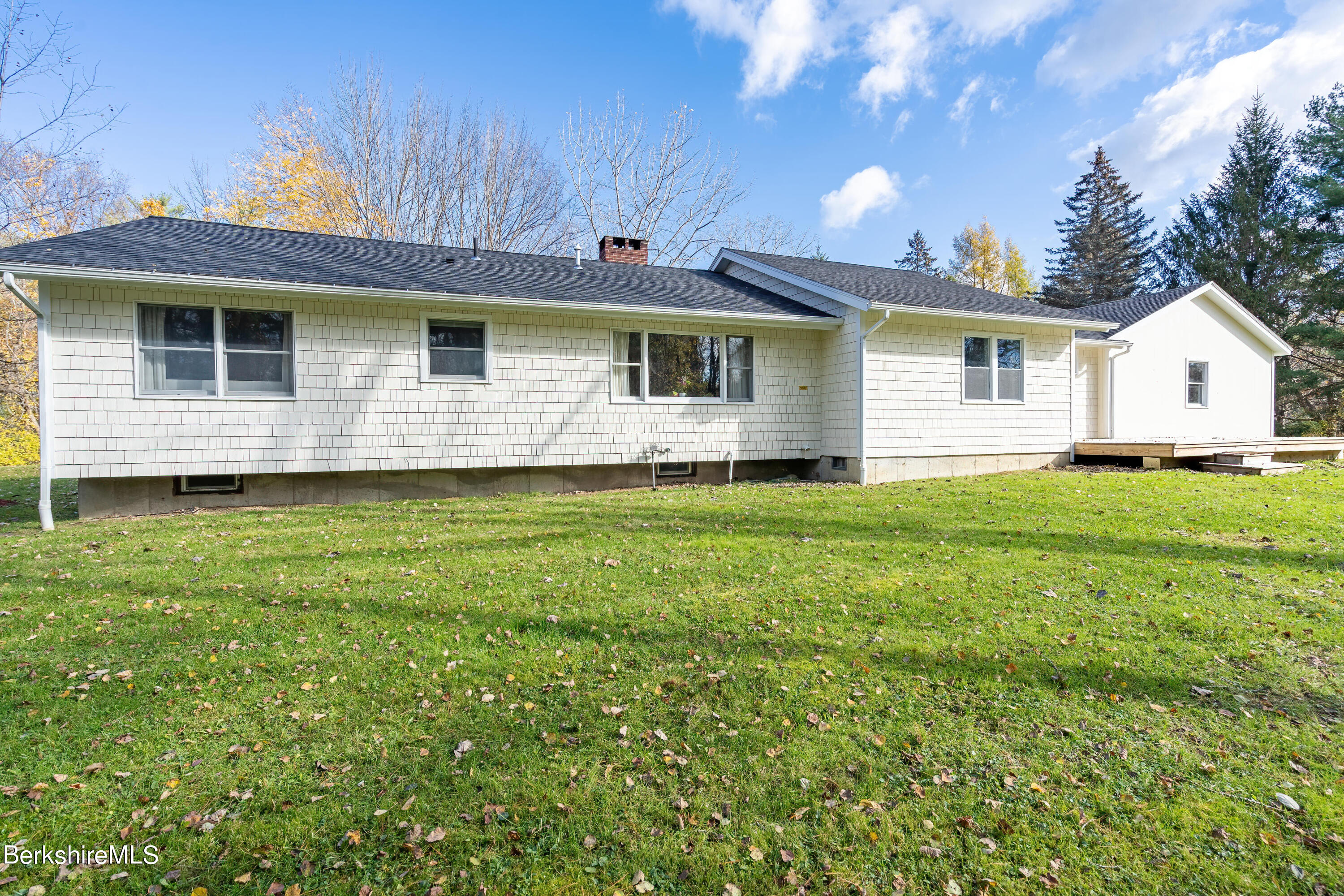 4 Lee Road Stockbridge, MA 01262 - Photo 6 of 36 4 Lee Rd_38